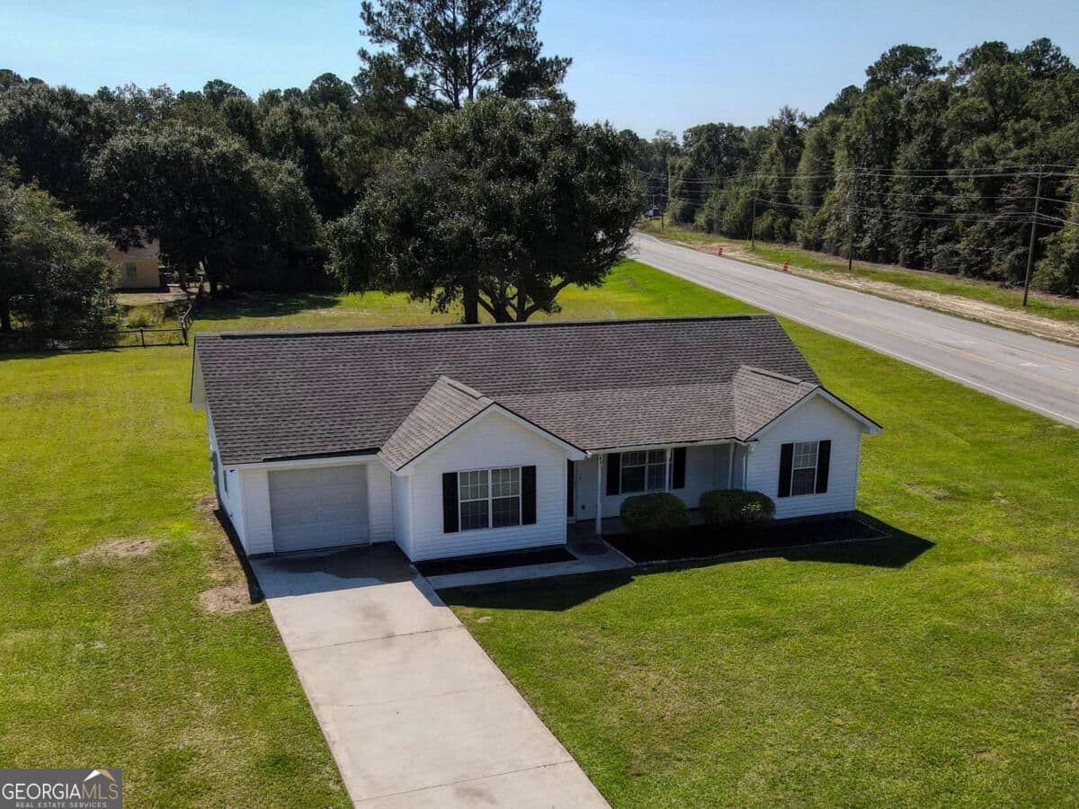 3 bedroom, 2 bathroom, 1,200 sq ft single family residence for sale at 149 High Pointe Drive, Rincon, GA 31326