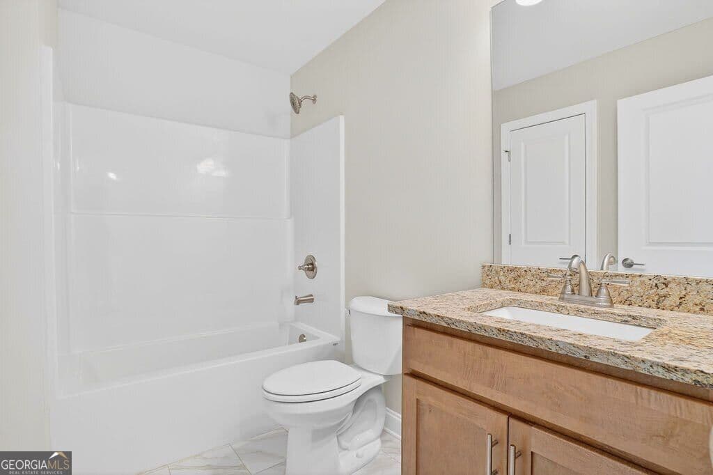 4 bedroom, 3.5 bathroom single family residence for sale at 166 Classic Overlook, Homer, GA 30547 — photo 6