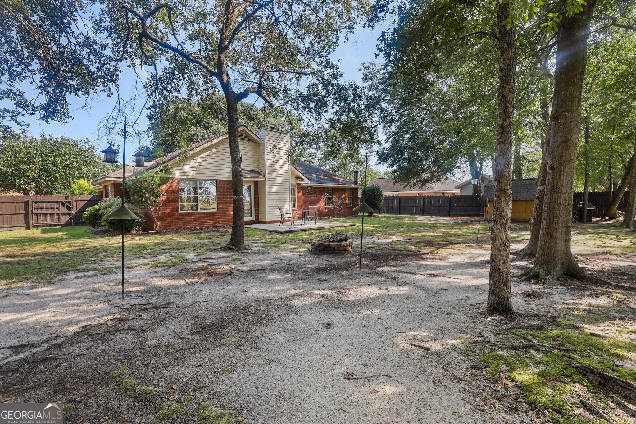3 bedroom, 2 bathroom, 1,545 sq ft single family residence under contract at 135 Hawthorne Drive, Guyton, GA 31312 — photo 3