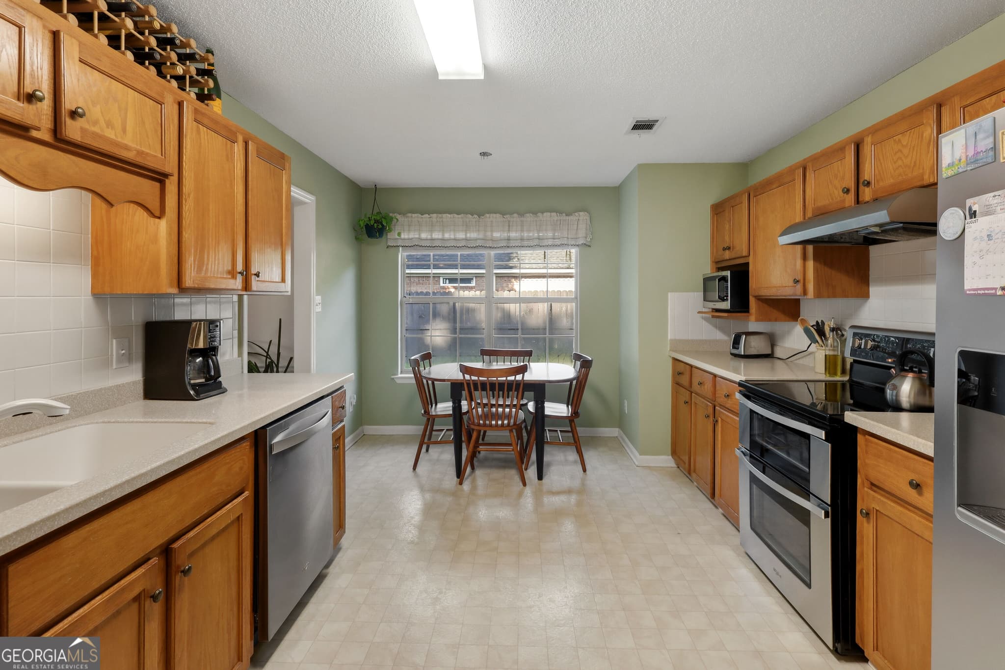 3 bedroom, 2 bathroom, 1,545 sq ft single family residence under contract at 135 Hawthorne Drive, Guyton, GA 31312 — photo 8