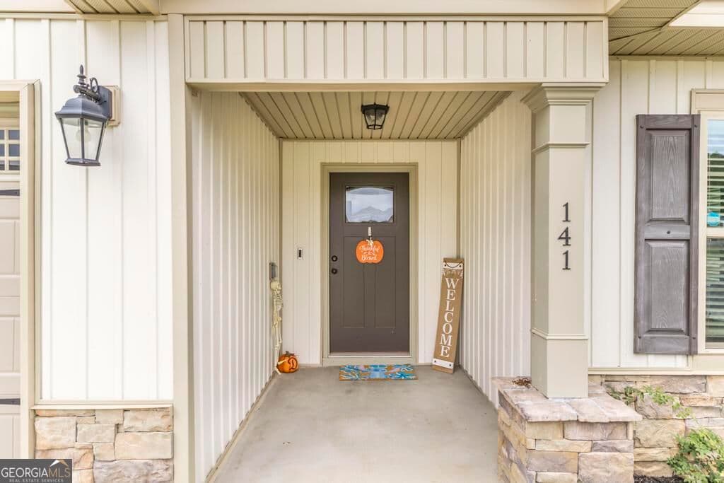 3 bedroom, 2 bathroom, 1,479 sq ft single family residence for sale at 141 Red Tail Circle, Byron, GA 31008 — photo 2