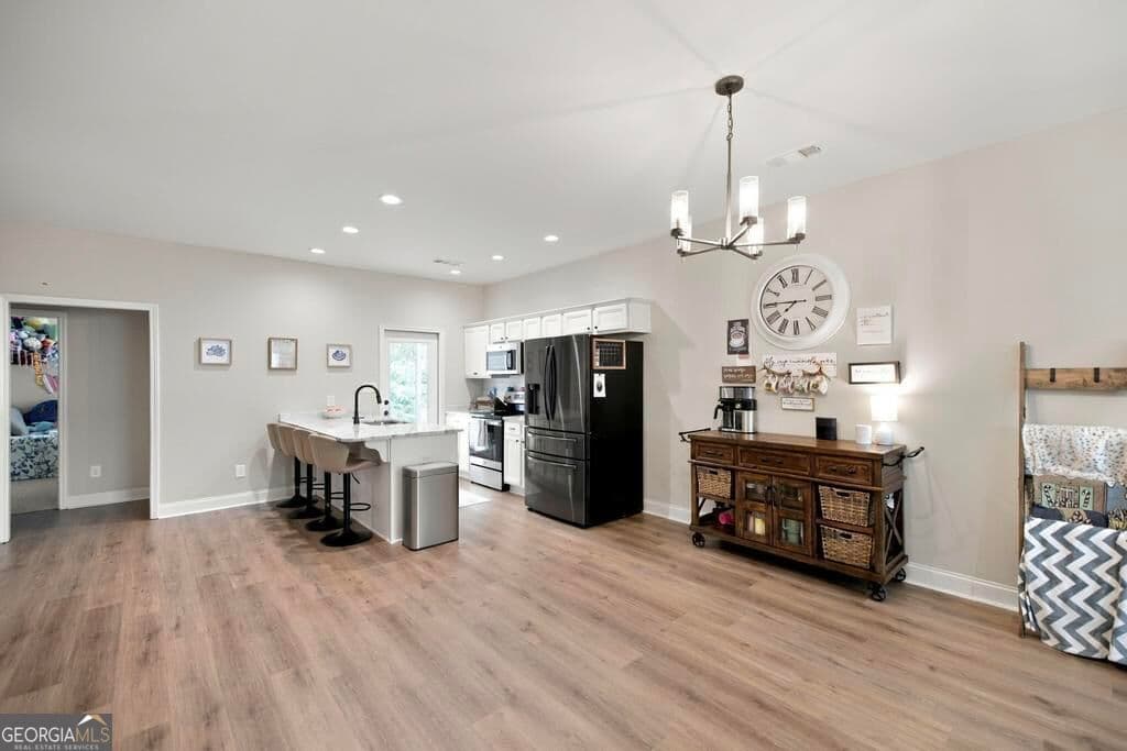 3 bedroom, 2 bathroom, 1,479 sq ft single family residence for sale at 141 Red Tail Circle, Byron, GA 31008 — photo 6