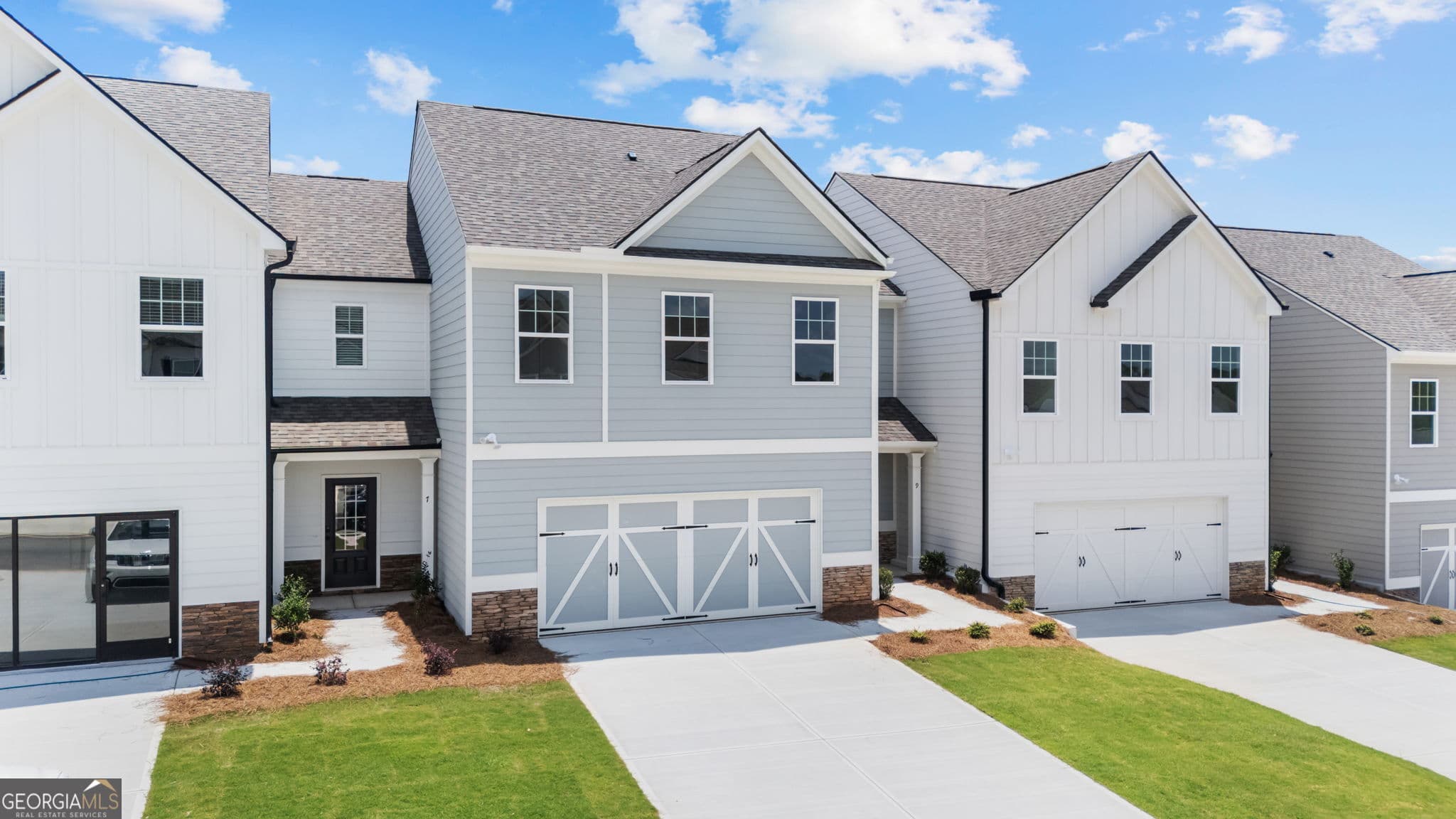 3 bedroom, 2.5 bathroom, 1,848 sq ft townhouse for sale at 9 Umber Lane LOT 30, Newnan, GA 30263 — photo 2