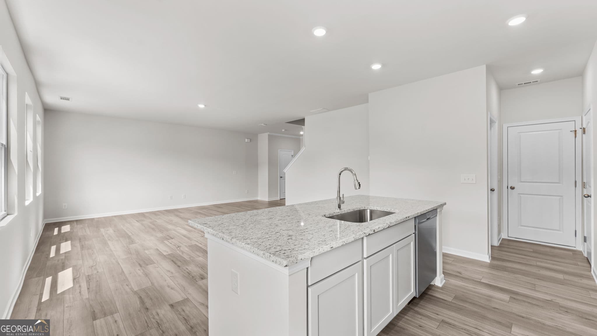 3 bedroom, 2.5 bathroom, 1,848 sq ft townhouse for sale at 9 Umber Lane LOT 30, Newnan, GA 30263 — photo 10
