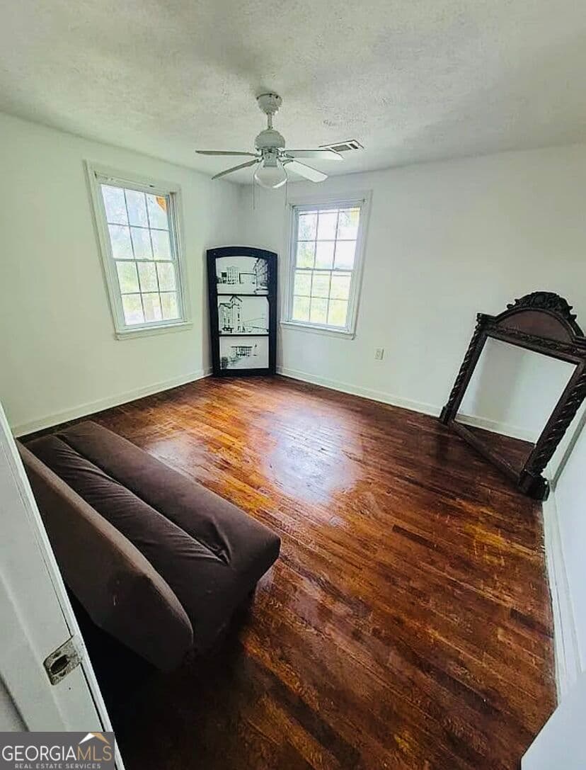 2 bedroom, 1 bathroom, 720 sq ft single family residence for sale at 908 Magnolia Avenue, Columbus, GA 31906 — photo 2