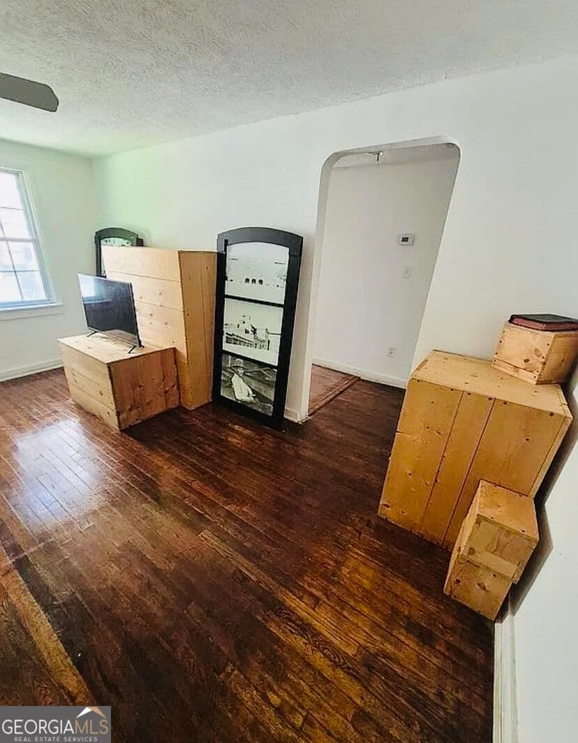 2 bedroom, 1 bathroom, 720 sq ft single family residence for sale at 908 Magnolia Avenue, Columbus, GA 31906 — photo 3