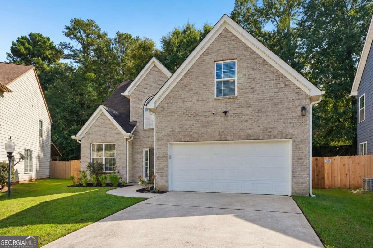 4 bedroom, 2.5 bathroom, 2,354 sq ft single family residence for sale at 2765 Bench Circle, Ellenwood, GA 30294 — photo 3