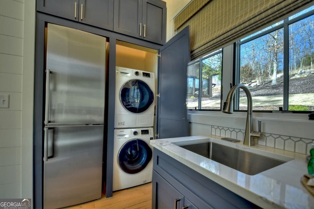 1 bedroom, 1 bathroom, 516 sq ft single family residence for sale at 400 Old Toccoa Farm Loop, Mineral Bluff, GA 30559 — photo 9