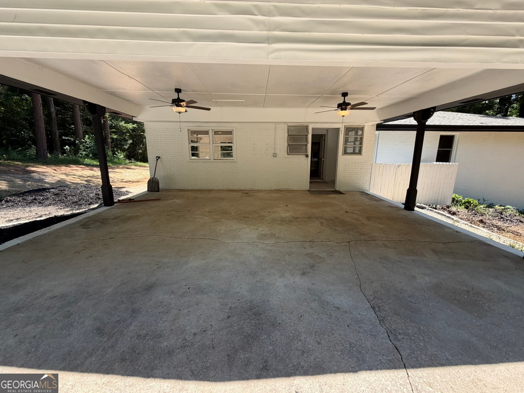 3 bedroom, 2 bathroom, 1,478 sq ft single family residence under contract at 1165 Lexington Carlton Road, Carlton, GA 30627 — photo 3