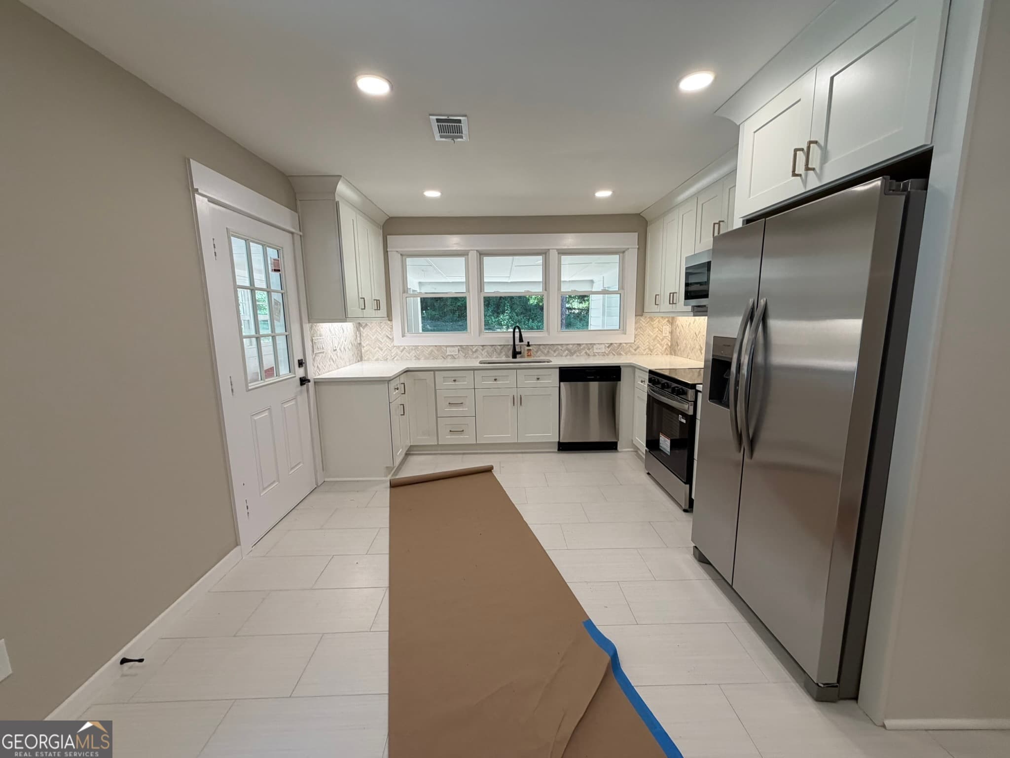 3 bedroom, 2 bathroom, 1,478 sq ft single family residence under contract at 1165 Lexington Carlton Road, Carlton, GA 30627 — photo 4