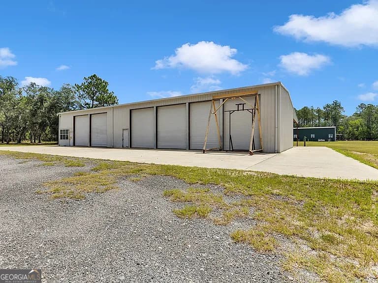 4 bedroom, 2 bathroom farm for sale at 6501 Harley Trail, Blackshear, GA 31516 — photo 6