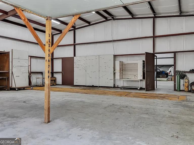 4 bedroom, 2 bathroom farm for sale at 6501 Harley Trail, Blackshear, GA 31516 — photo 3