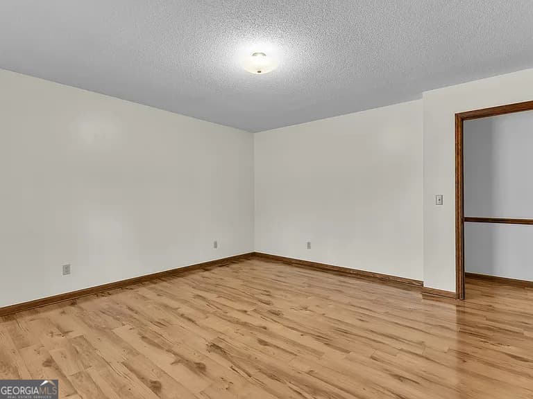 4 bedroom, 2 bathroom farm for sale at 6501 Harley Trail, Blackshear, GA 31516 — photo 9