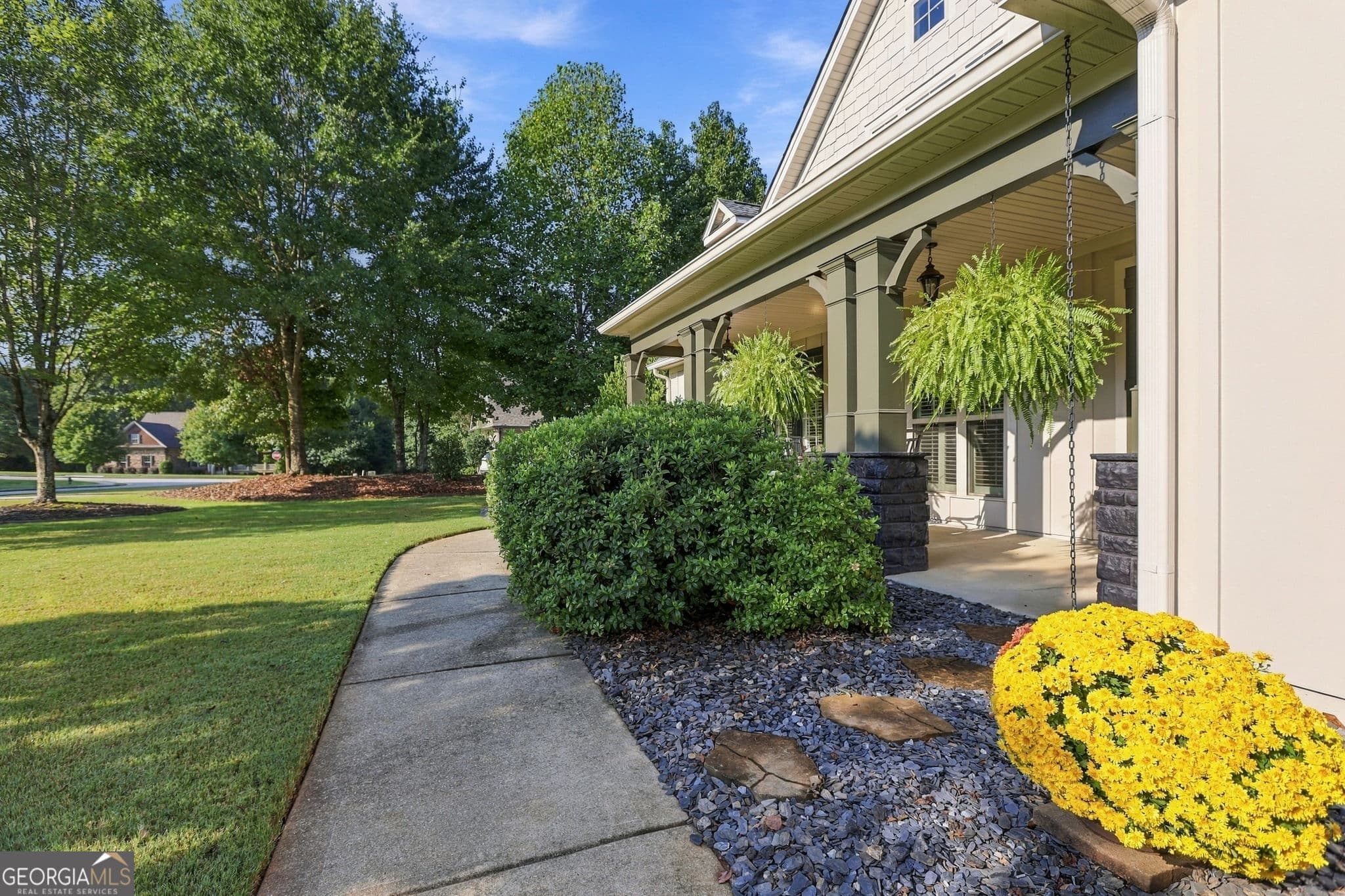 5 bedroom, 4.5 bathroom, 3,627 sq ft single family residence for sale at 26 Buckeye Court, Sharpsburg, GA 30277 — photo 6