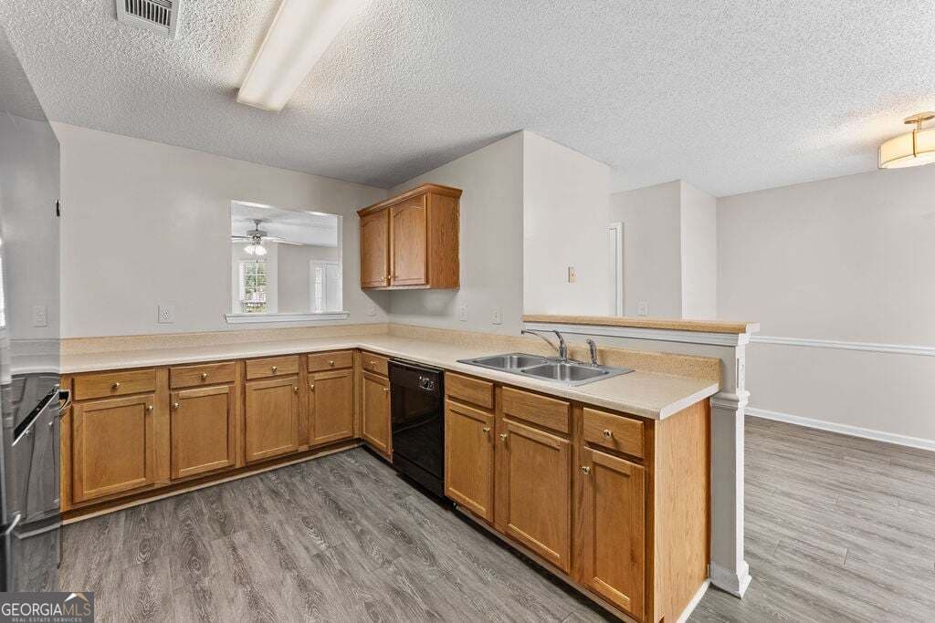 3 bedroom, 2 bathroom, 1,418 sq ft townhouse for sale at 1547 April Lane, Morrow, GA 30260 — photo 10
