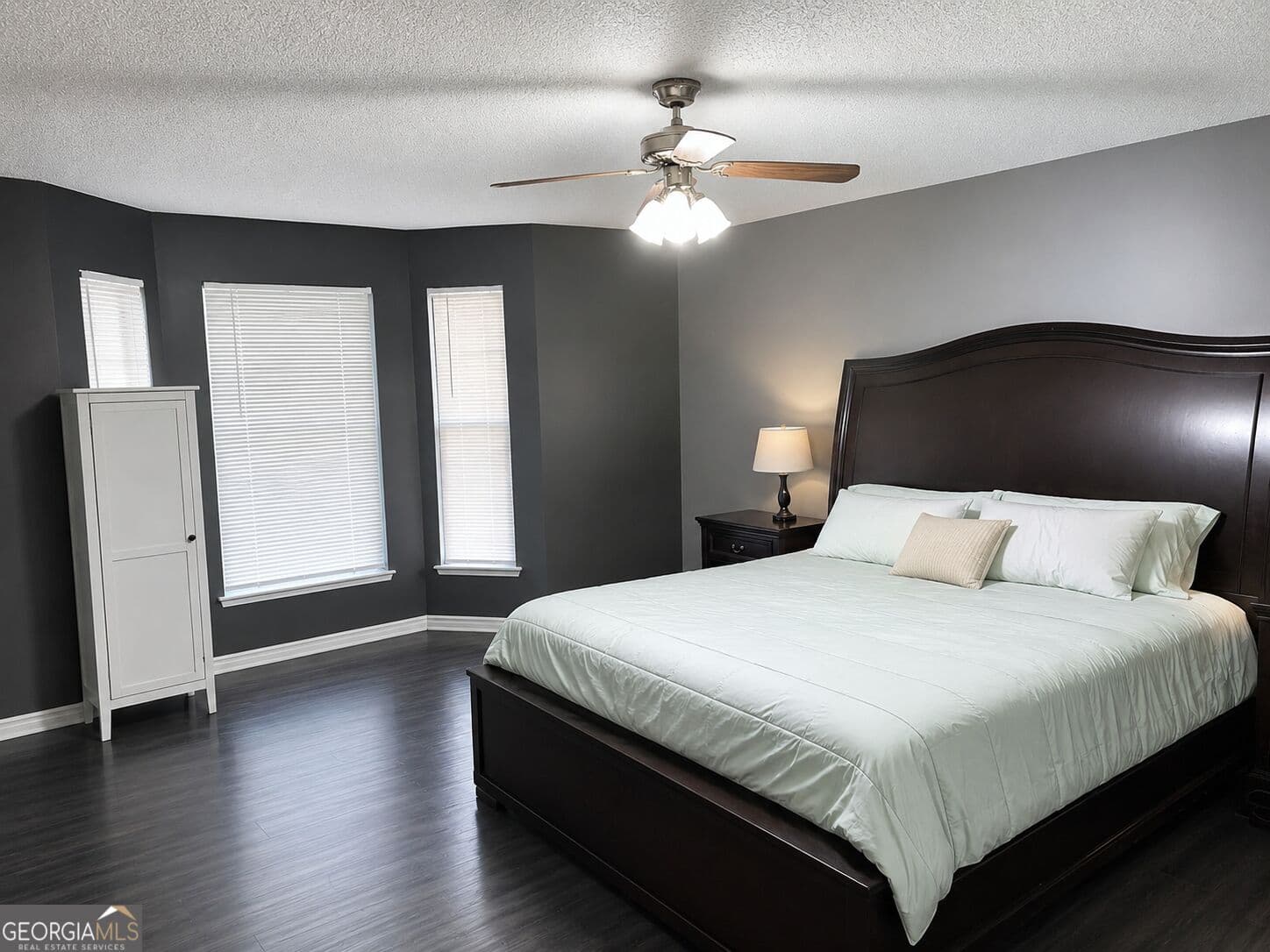 3 bedroom, 2 bathroom, 1,358 sq ft single family residence for sale at 245 Bradford Road, Thomasville, GA 31757 — photo 3