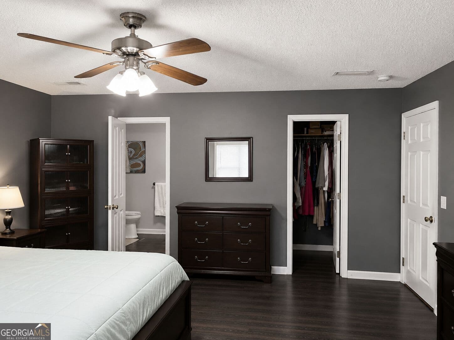 3 bedroom, 2 bathroom, 1,358 sq ft single family residence for sale at 245 Bradford Road, Thomasville, GA 31757 — photo 4