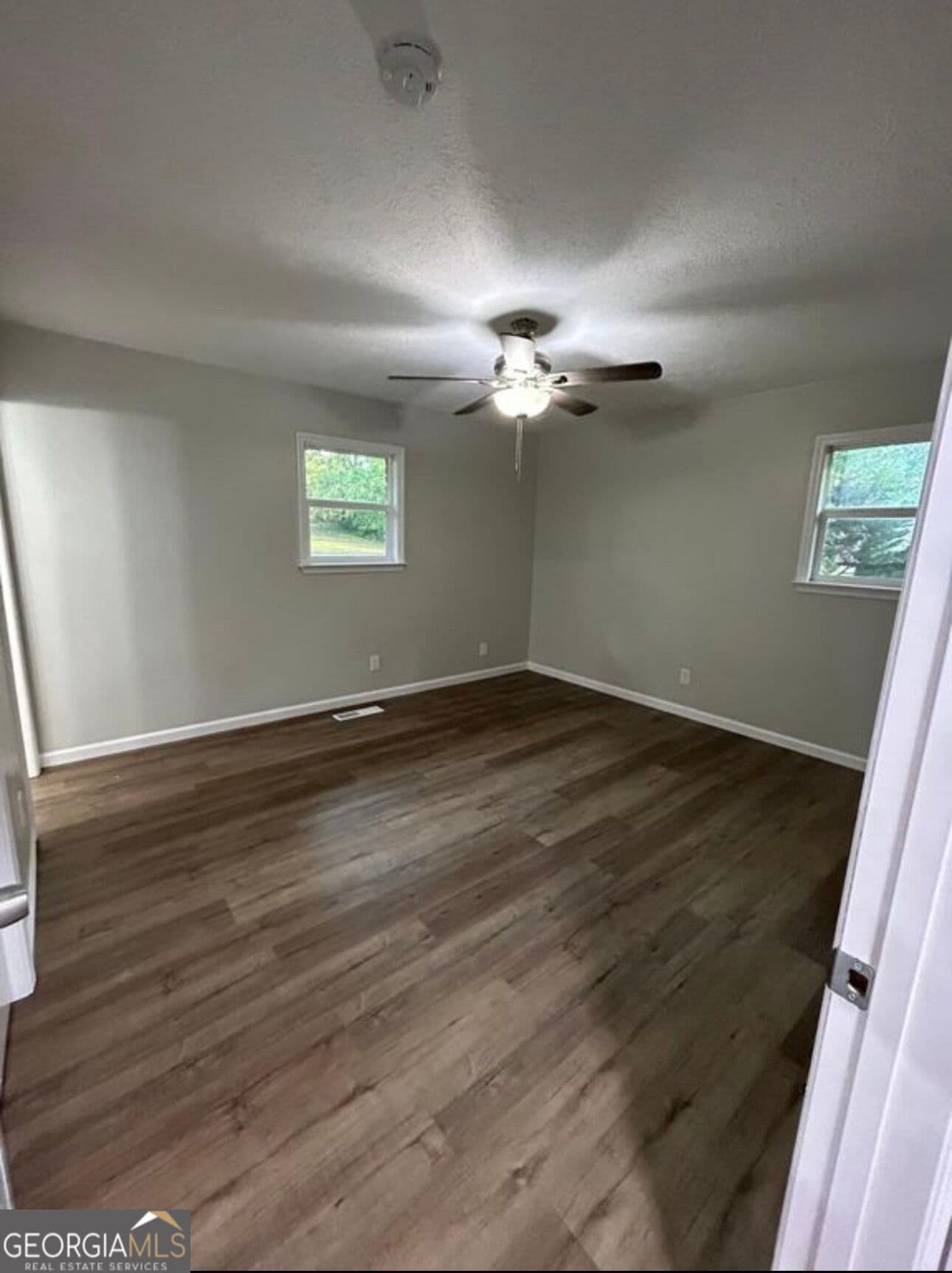 3 bedroom, 2 bathroom, 1,363 sq ft single family residence for rent at 609 Sherwood Drive, Dublin, GA 31021 for $1,700 a month — photo 6