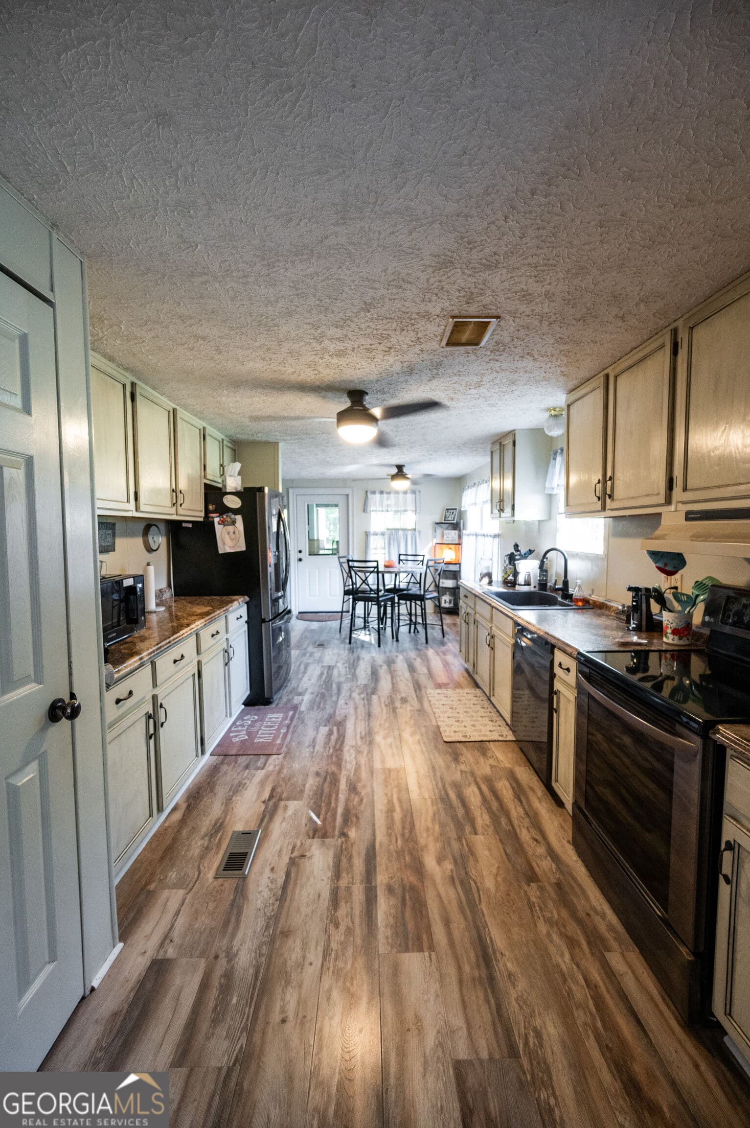 3 bedroom, 2 bathroom, 1,531 sq ft manufactured home,single family residence for sale at 152 Pea Ridge Circle, Eatonton, GA 31024 — photo 7