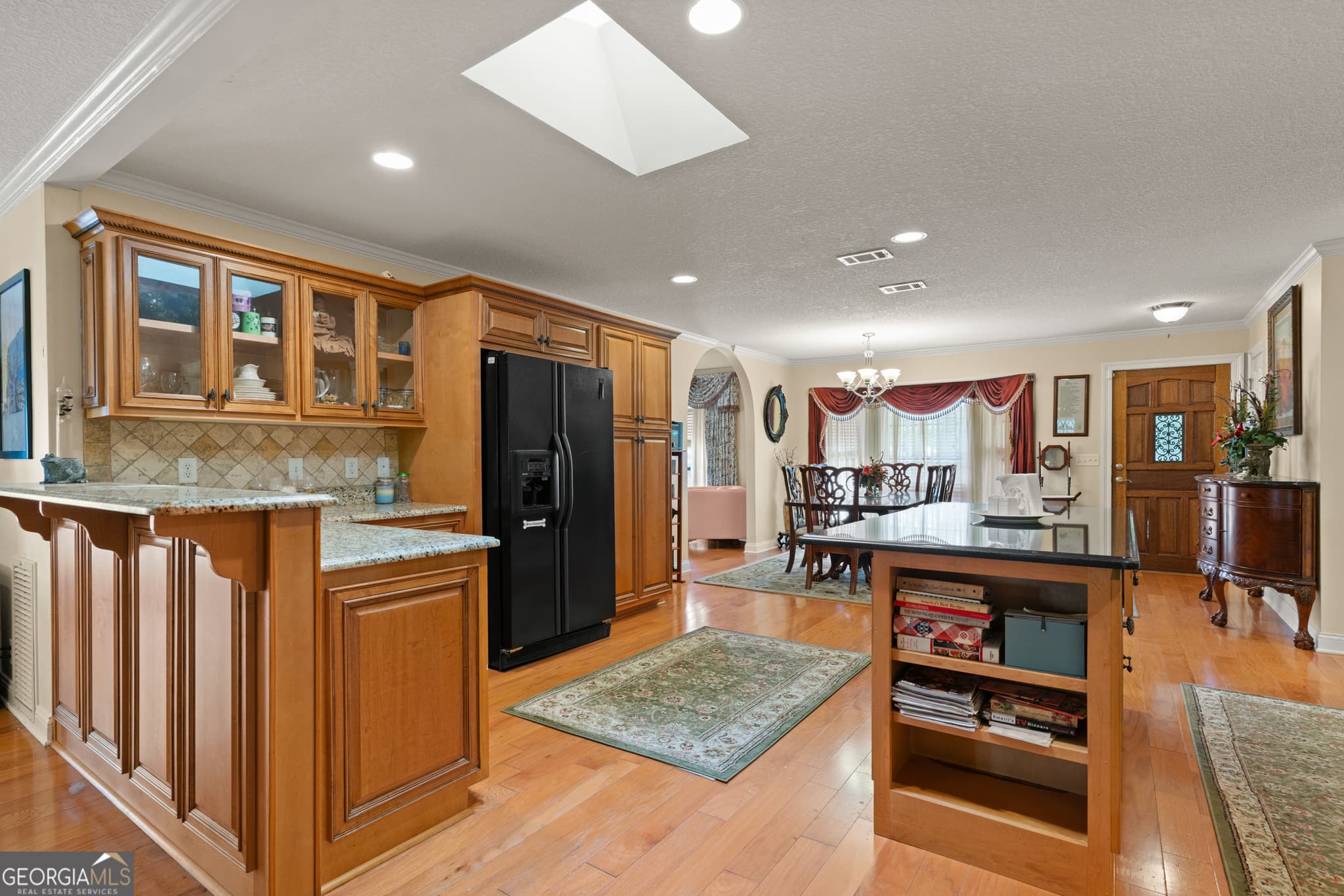 4 bedroom, 3.5 bathroom, 2,681 sq ft single family residence for sale at 1001 Poppell Drive, Darien, GA 31305 — photo 3