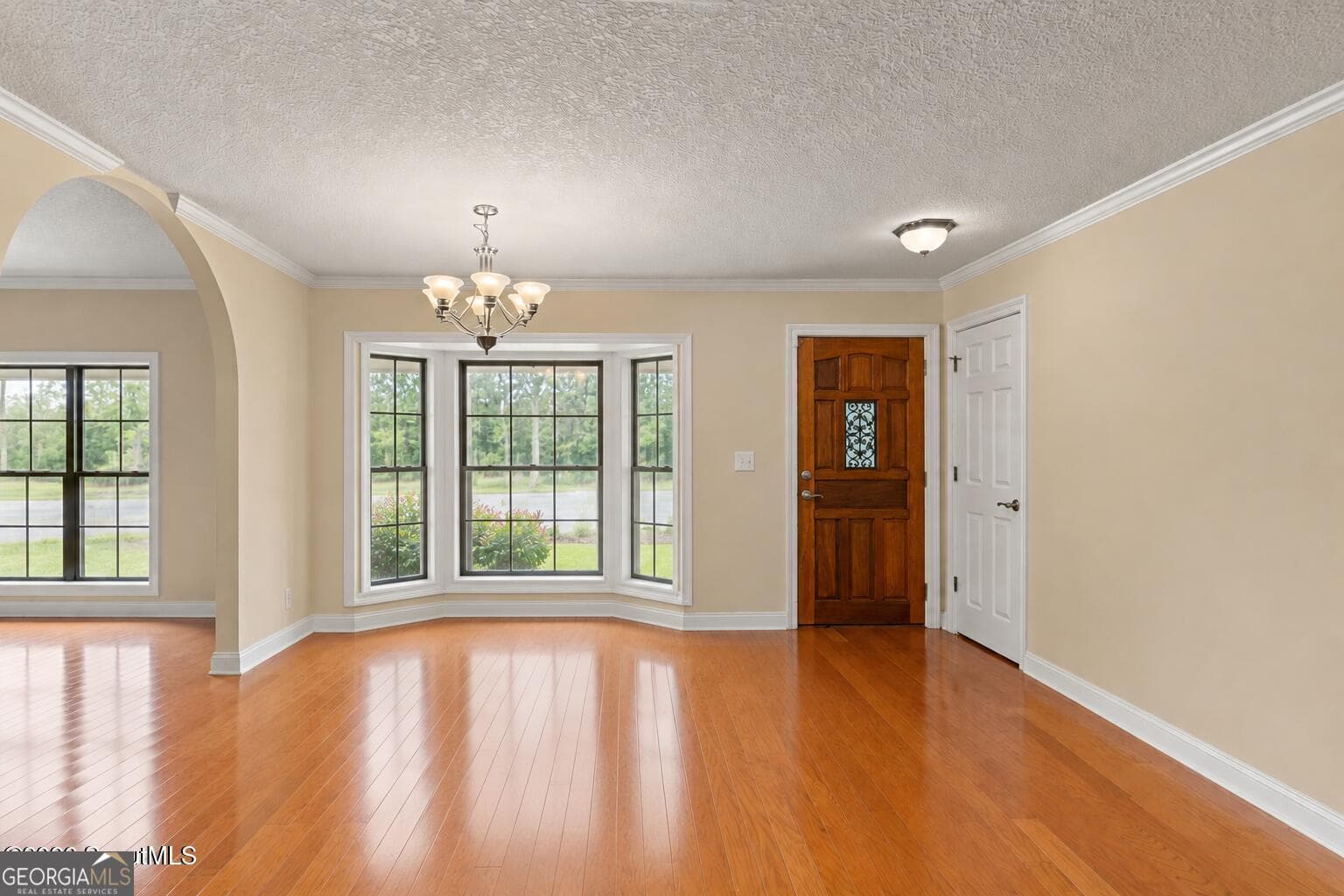 4 bedroom, 3.5 bathroom, 2,681 sq ft single family residence for sale at 1001 Poppell Drive, Darien, GA 31305 — photo 4