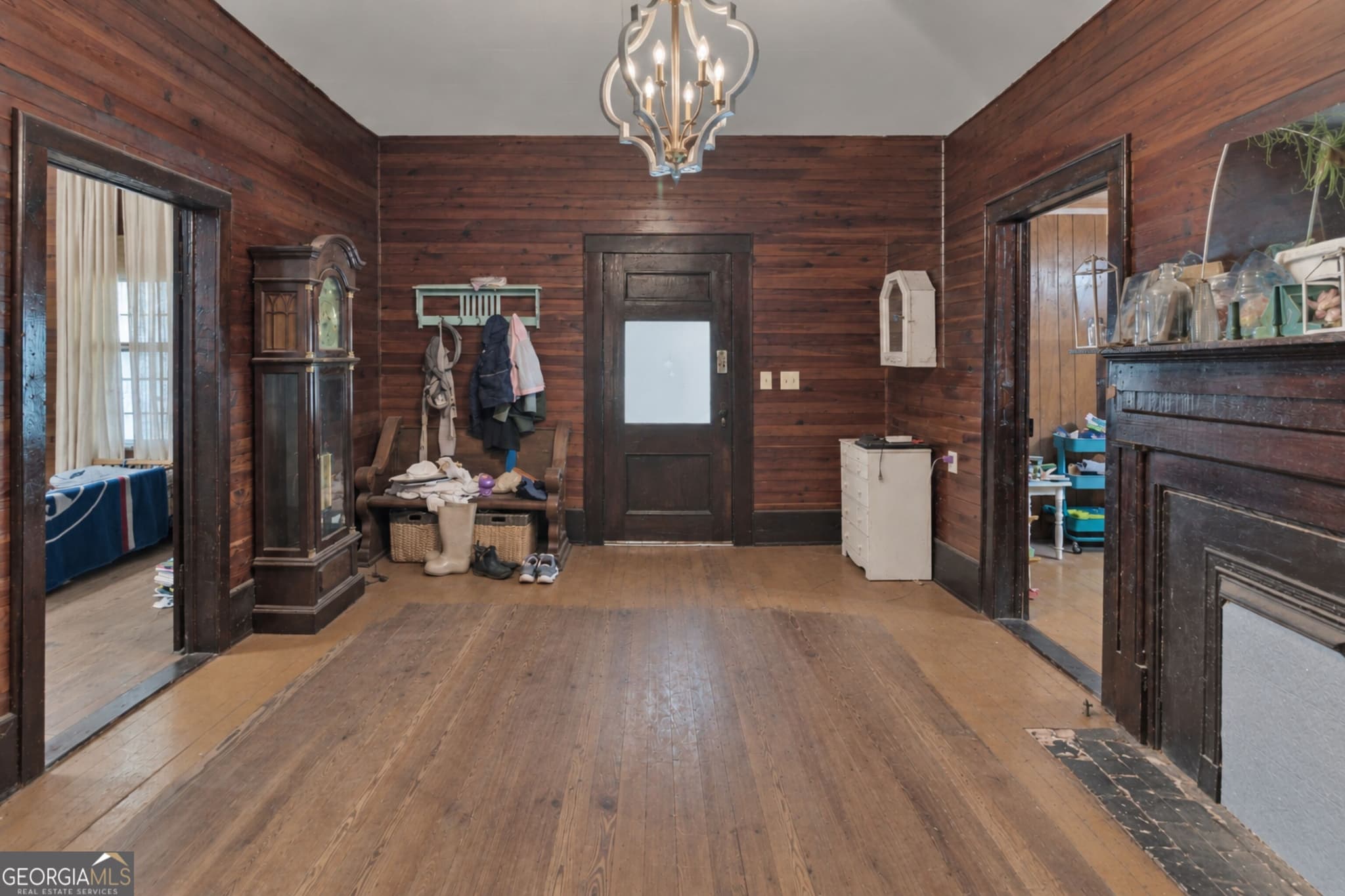 3 bedroom, 1 bathroom, 1,810 sq ft single family residence for sale at 695 Elberton Road, Lexington, GA 30648 — photo 4