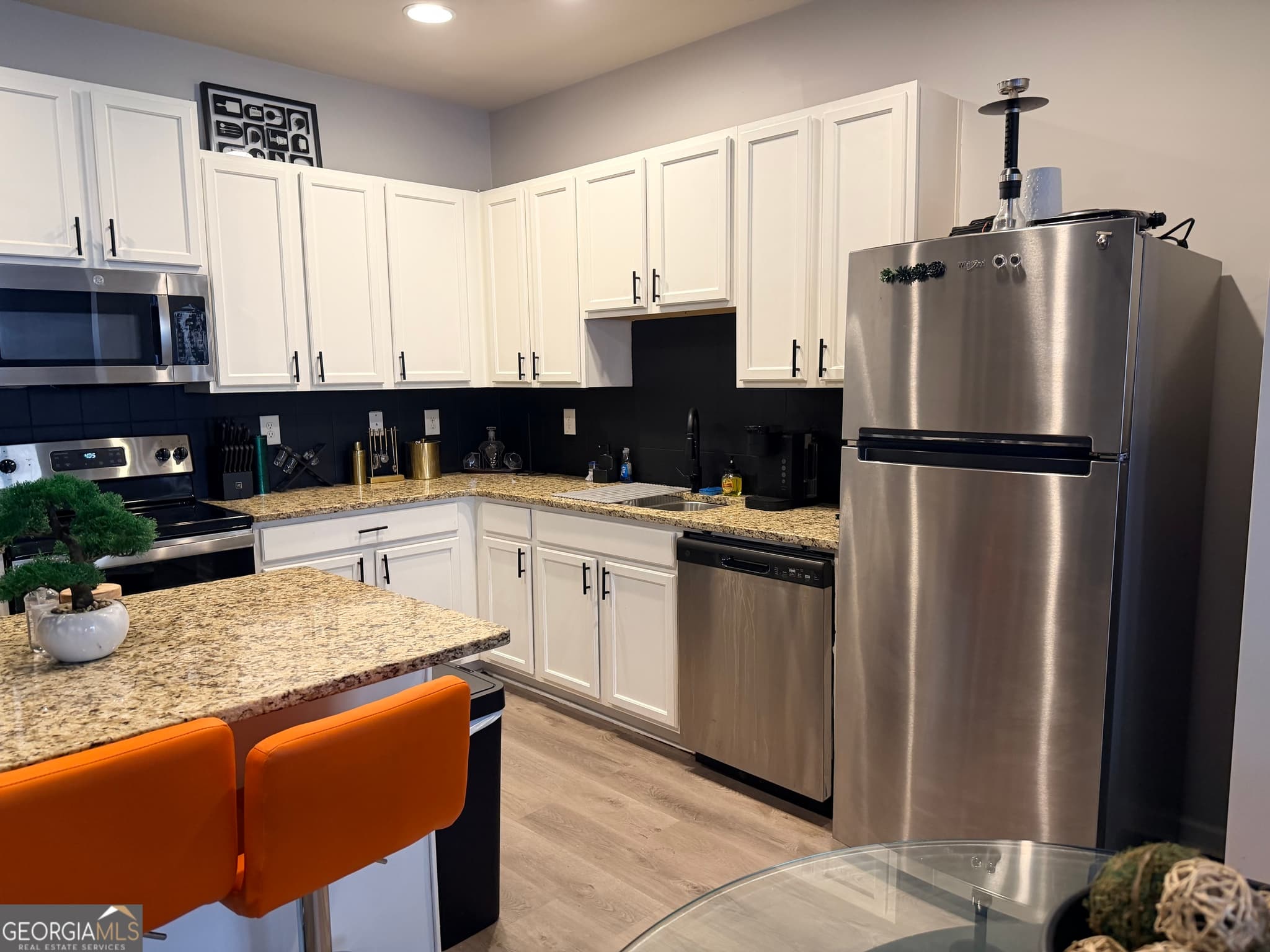 3 bedroom, 2.5 bathroom, 1,592 sq ft single family residence for sale at 2358 Capella Circle, South Fulton, GA 30331 — photo 2