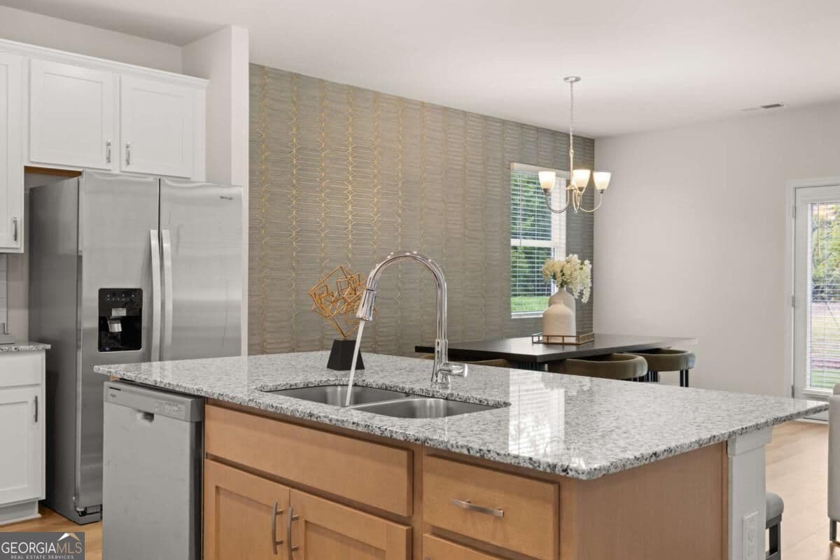 4 bedroom, 3.5 bathroom, 2,329 sq ft single family residence for sale at 1288 Harmony Ridge Court, Jonesboro, GA 30238 — photo 6