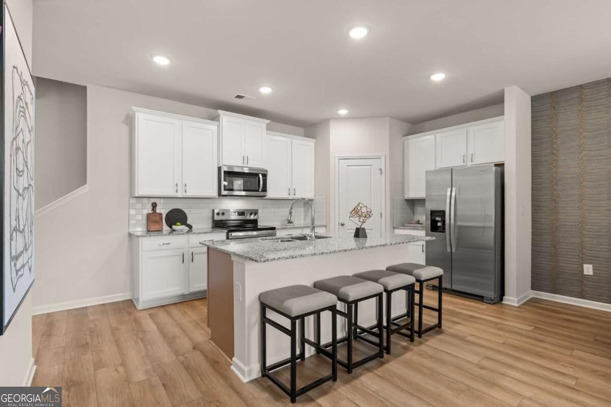 4 bedroom, 3.5 bathroom, 2,329 sq ft single family residence for sale at 1288 Harmony Ridge Court, Jonesboro, GA 30238 — photo 7
