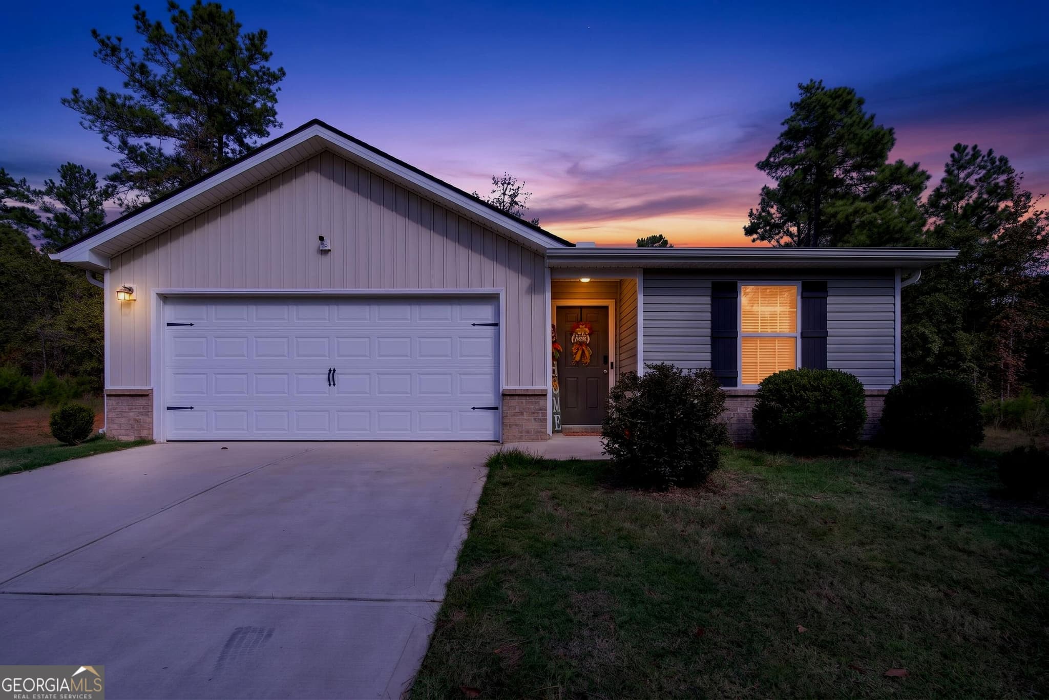 4 bedroom, 2 bathroom, 1,398 sq ft single family residence for sale at 196 Chapman Road, Macon, GA 31211 — photo 2