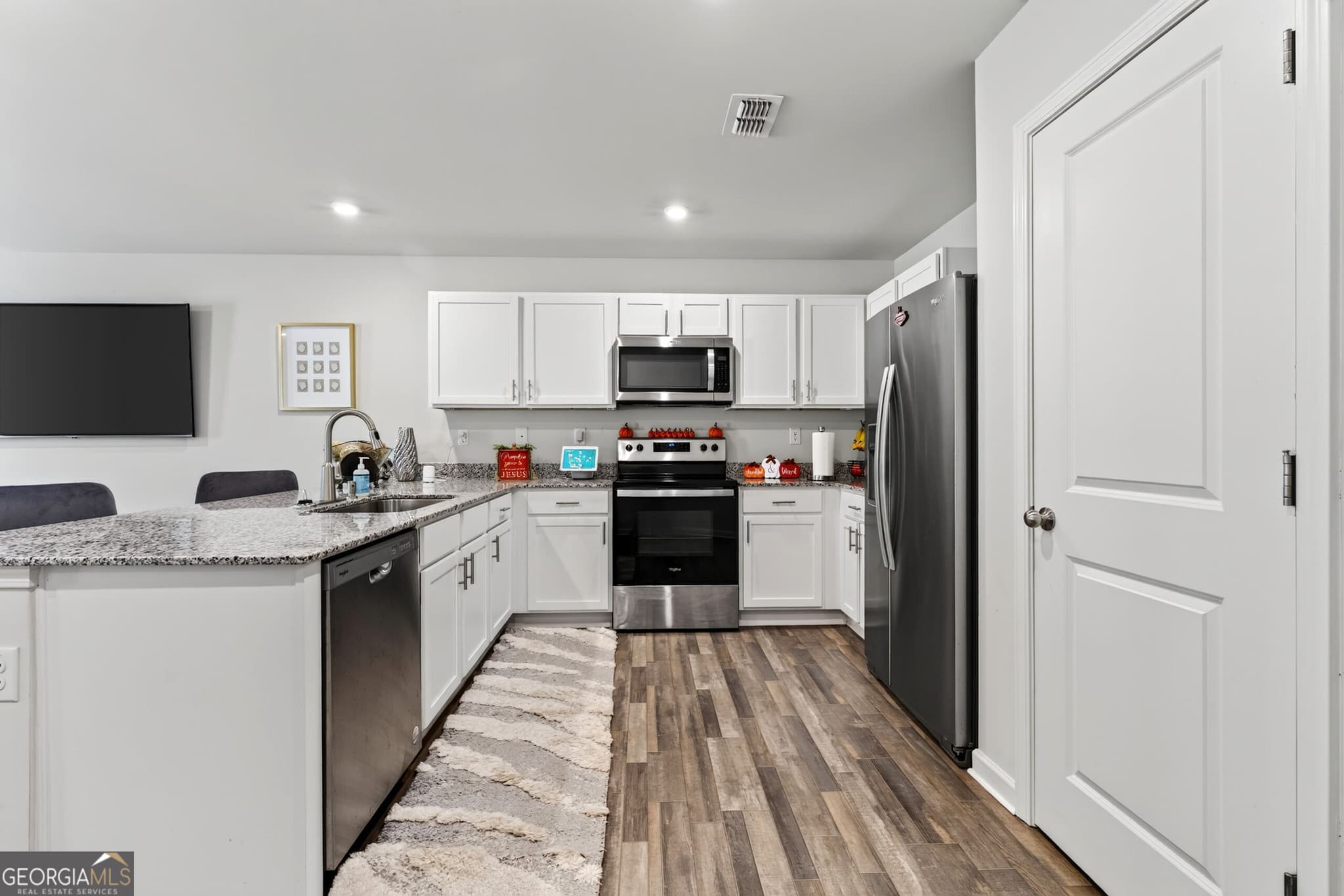 4 bedroom, 2 bathroom, 1,398 sq ft single family residence for sale at 196 Chapman Road, Macon, GA 31211 — photo 9