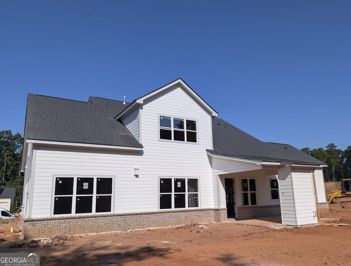 5 bedroom, 4.5 bathroom, 3,679 sq ft single family residence for sale at 4570 Greyson Manor Drive, Cumming, GA 30041 — photo 2