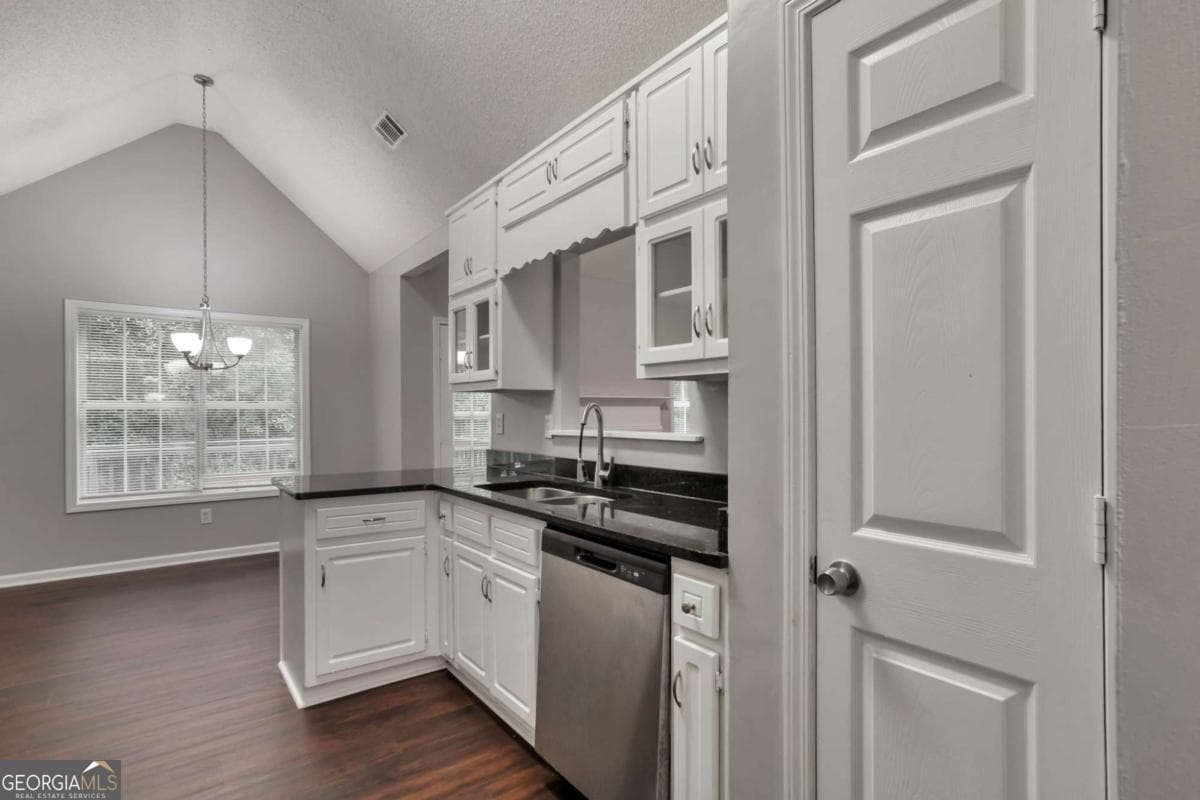 4 bedroom, 3 bathroom, 1,774 sq ft single family residence for sale at 4374 Northridge Trail, Ellenwood, GA 30294 — photo 8