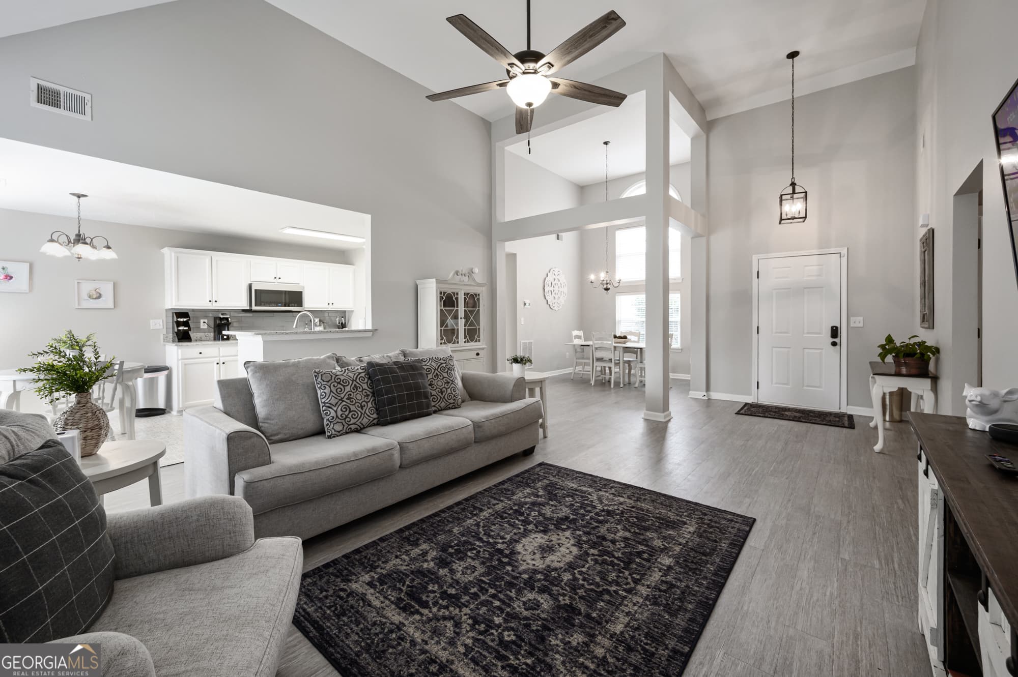 3 bedroom, 2 bathroom, 2 sq ft single family residence for rent at 11 Cobblestone Drive, Cartersville, GA 30120 for $4,761 a month — photo 1 of 34