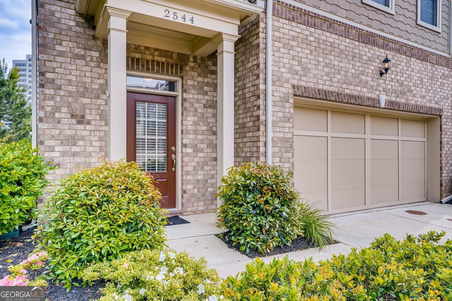3 bedroom, 3.5 bathroom, 2,540 sq ft townhouse for rent at 2544 Josselyn Lane, Smyrna, GA 30080 for $3,700 a month — photo 3