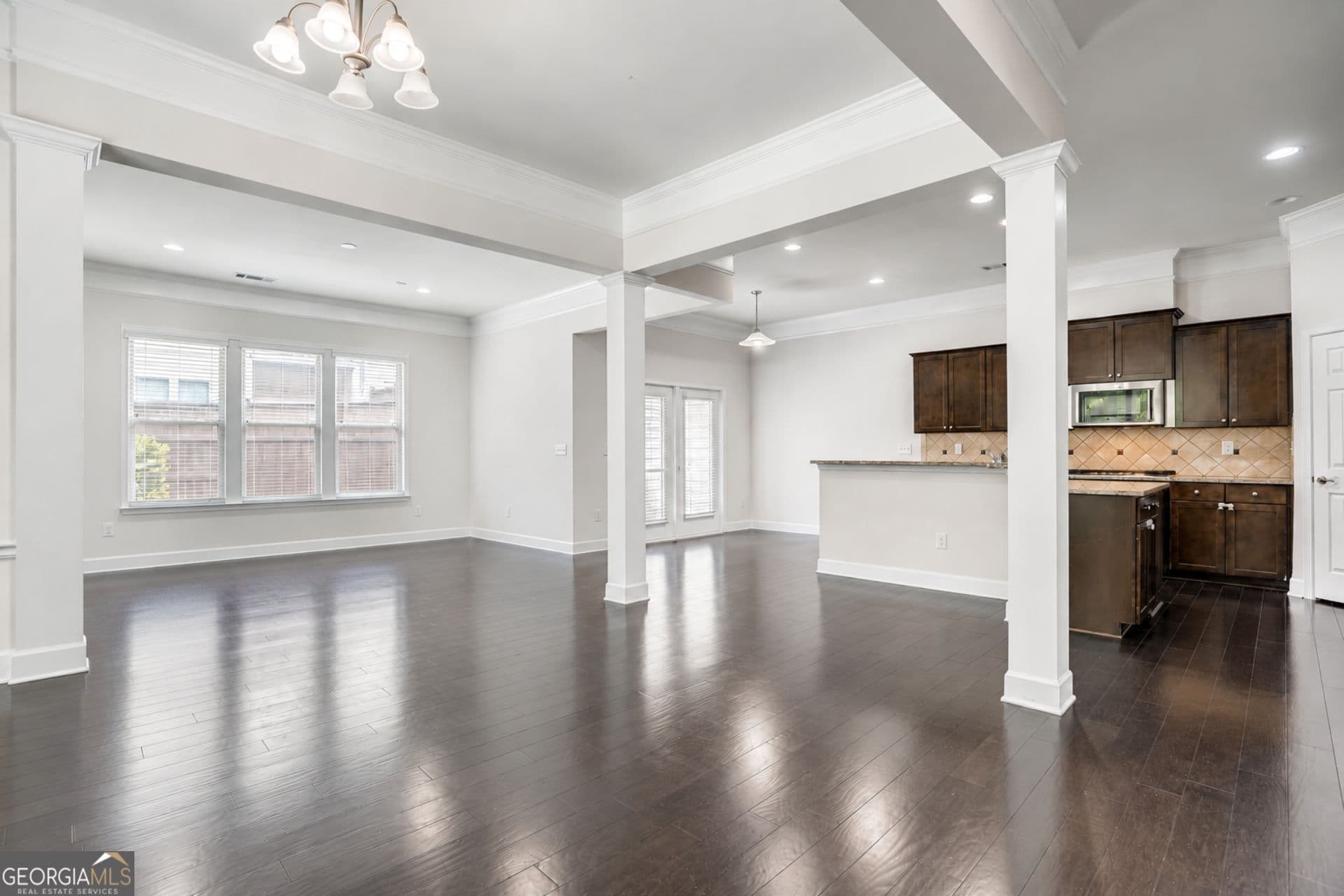 3 bedroom, 3.5 bathroom, 2,540 sq ft townhouse for rent at 2544 Josselyn Lane, Smyrna, GA 30080 for $3,700 a month — photo 10