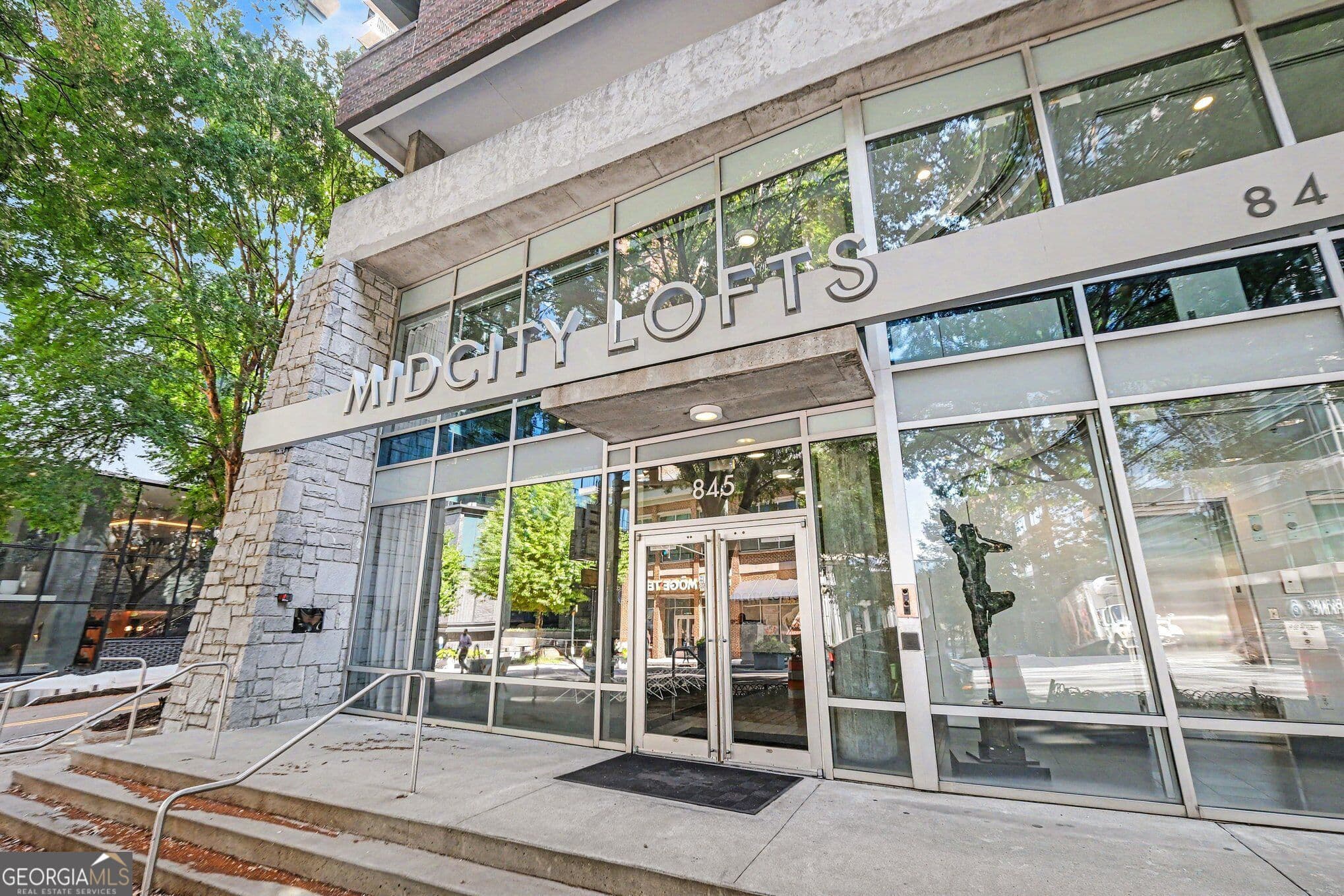 1 bedroom, 2 bathroom, 1,225 sq ft condominium for sale at 845 Spring Street 416, Atlanta, GA 30308 — photo 2