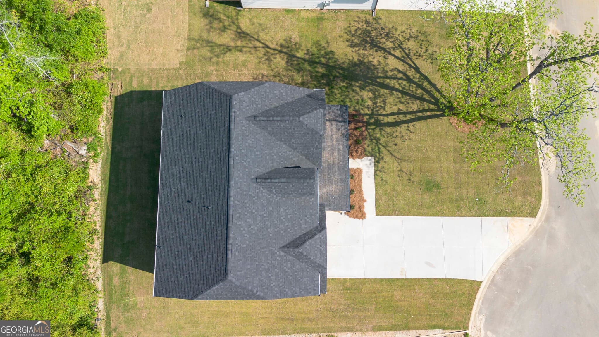 4 bedroom, 4 bathroom, 3,222 sq ft single family residence for sale at 130 Bluecoat Trail, Byron, GA 31008 — photo 5