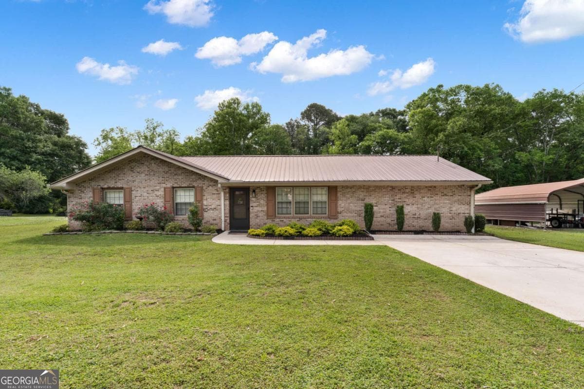 4 bedroom, 2 bathroom, 2,122 sq ft single family residence sold at 10 Shadow Lane, Cartersville, GA 30120