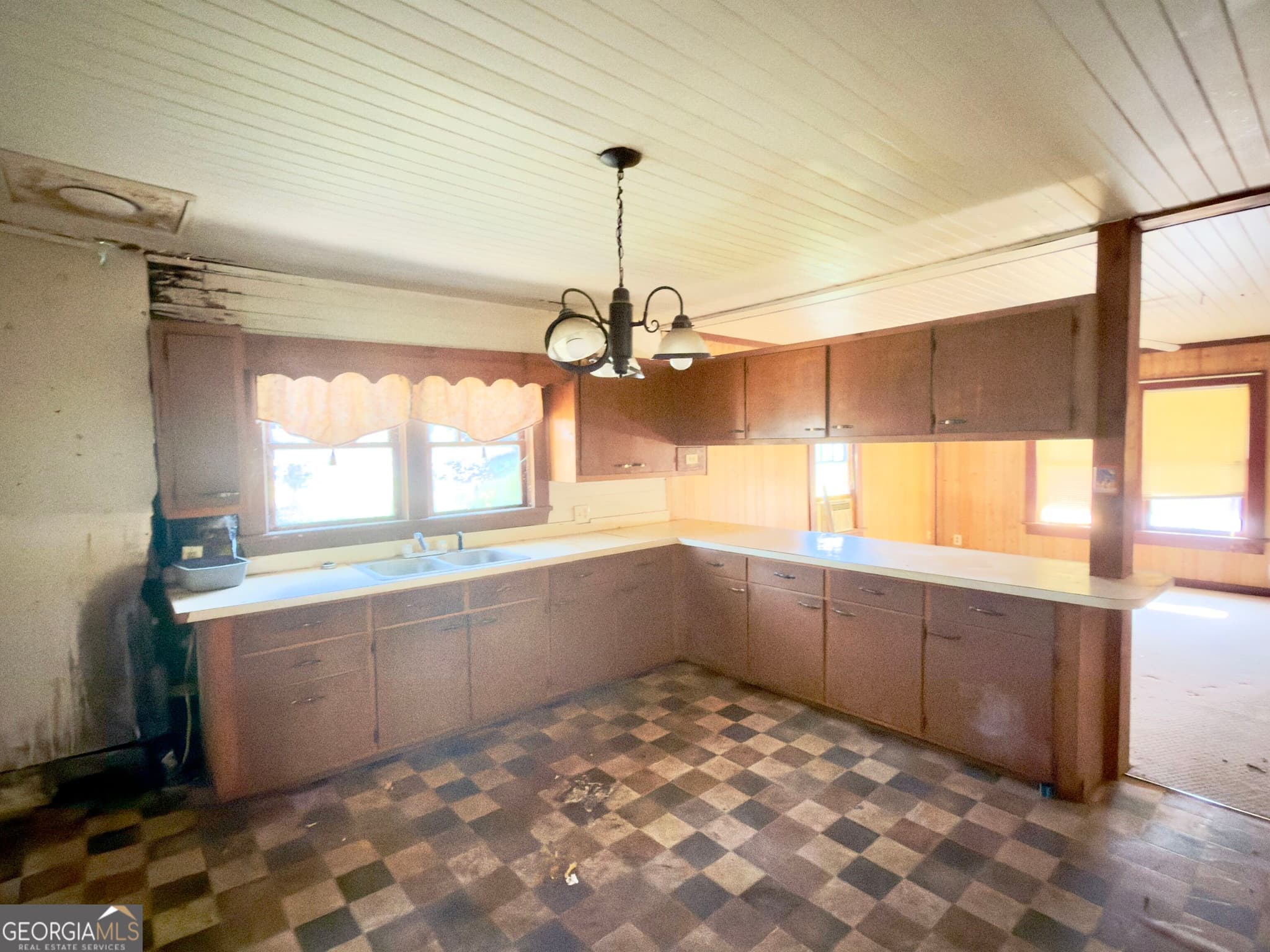2 bedroom, 1 bathroom, 815 sq ft single family residence for sale at 4558 Martha Berry Highway, Rome, GA 30165 — photo 10