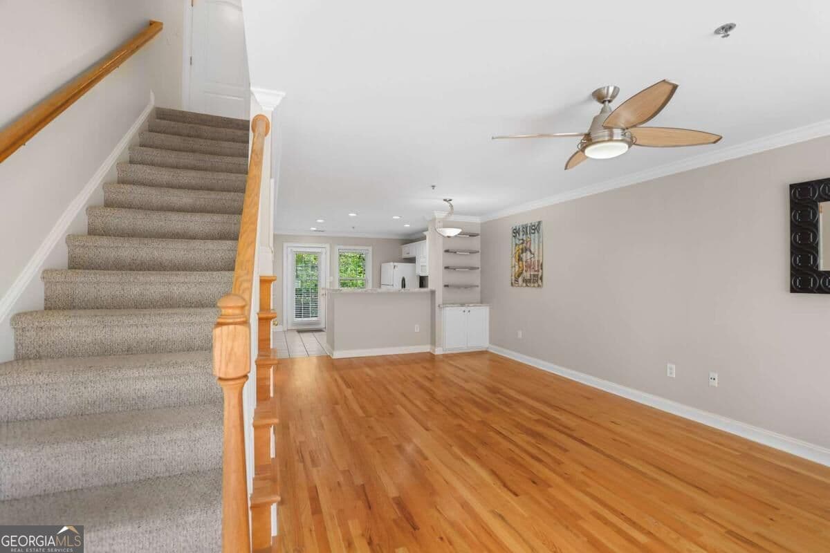 2 bedroom, 2.5 bathroom, 1,275 sq ft condominium for sale at 600 Mitchell Bridge Road 15, Athens, GA 30606 — photo 3