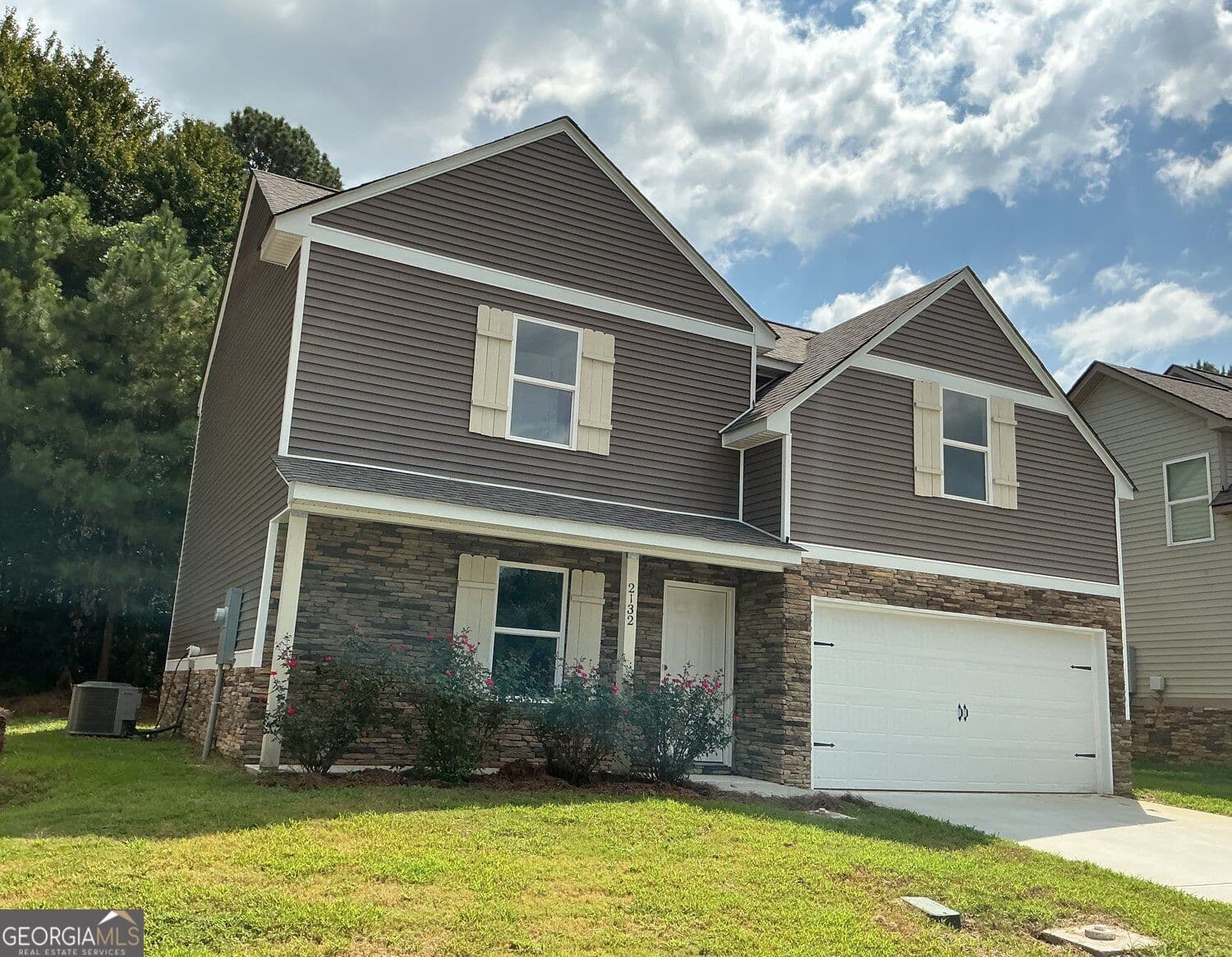 4 bedroom, 2 bathroom, 1,735 sq ft single family residence for sale at 2132 Rosemary Way, Gainesville, GA 30507 — photo 3