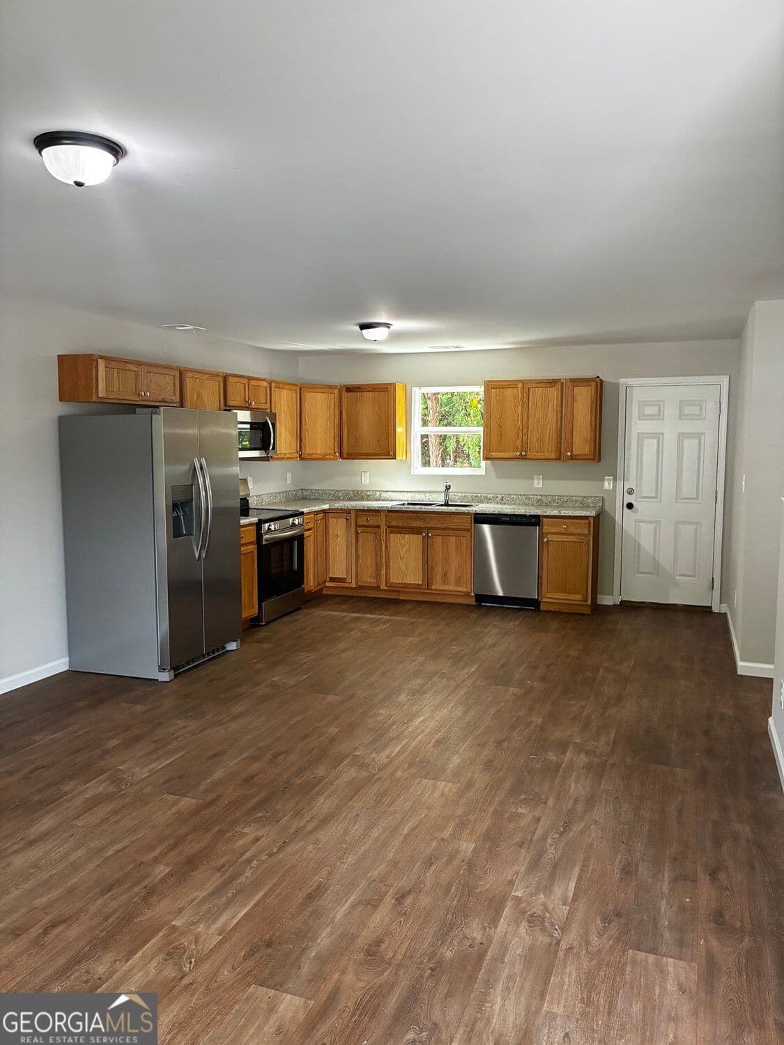 4 bedroom, 2 bathroom, 1,735 sq ft single family residence for sale at 2132 Rosemary Way, Gainesville, GA 30507 — photo 10