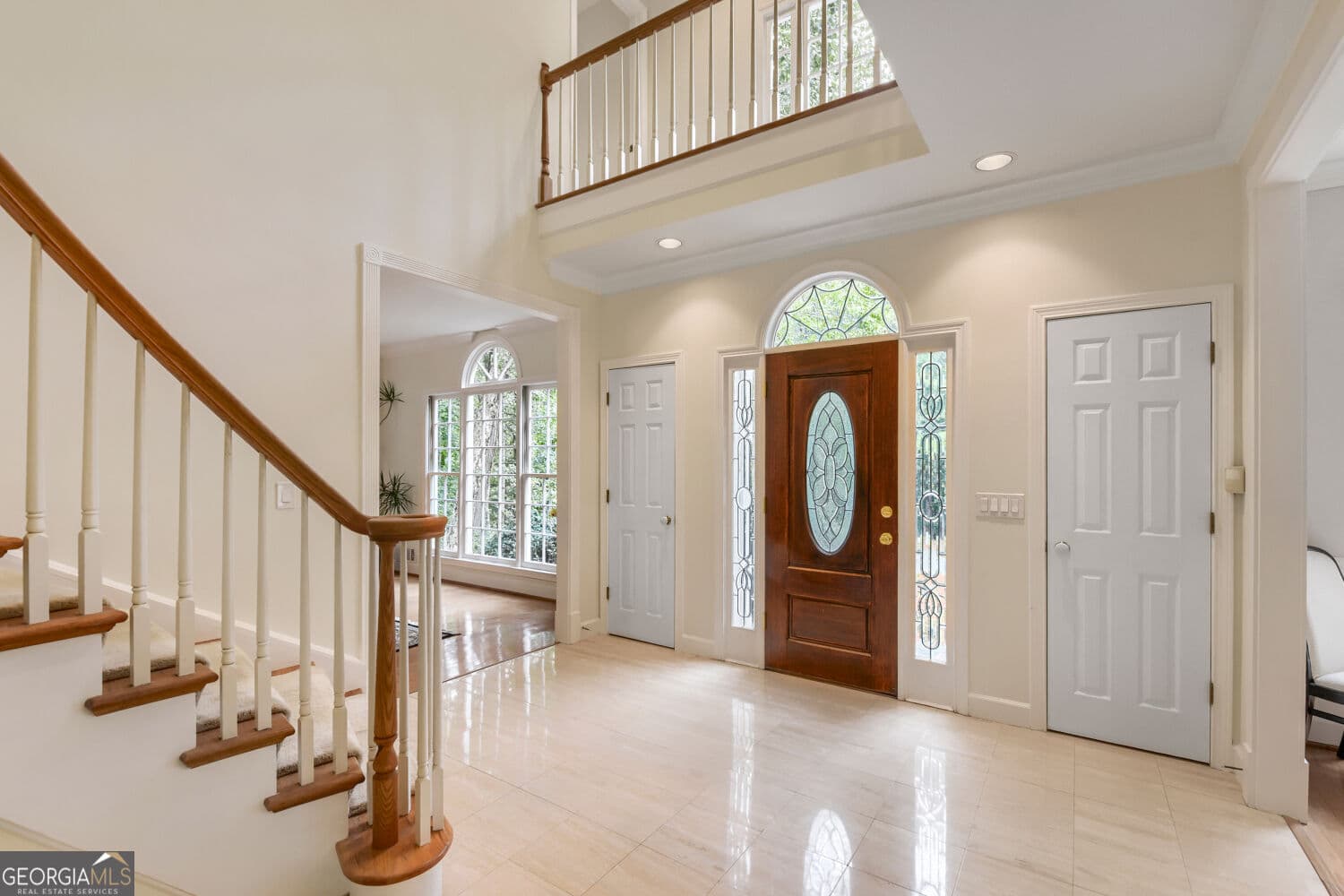 6 bedroom, 5.5 bathroom single family residence for sale at 5830 Plantation Drive, Roswell, GA 30075 — photo 5