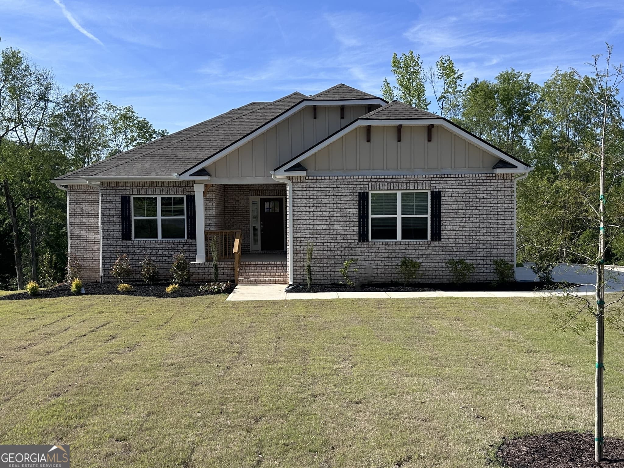 5 bedroom, 3 bathroom, 3,222 sq ft single family residence sold at 444 Southern Oaks Drive LOT 29, Macon, GA 31216