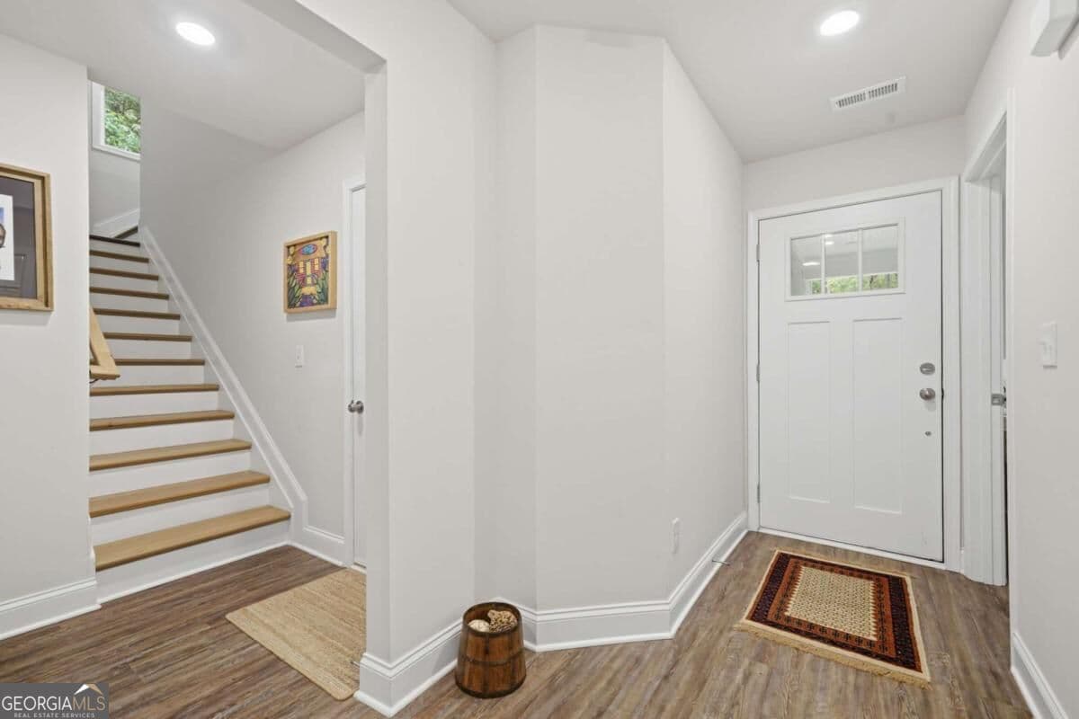 4 bedroom, 3 bathroom, 1,758 sq ft single family residence for sale at 138 Louie Court, Waleska, GA 30183 — photo 4