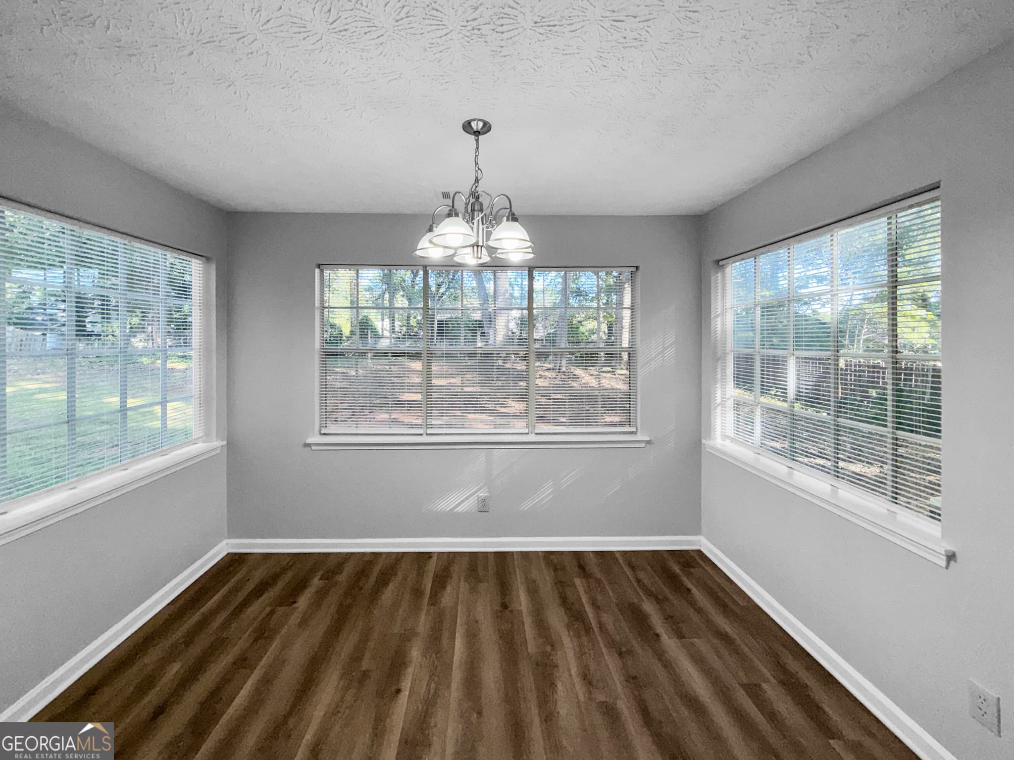 3 bedroom, 2.5 bathroom, 4,208 sq ft single family residence for rent at 8432 Cedar Creek Ridge, Riverdale, GA 30274 for $2,075 a month — photo 6