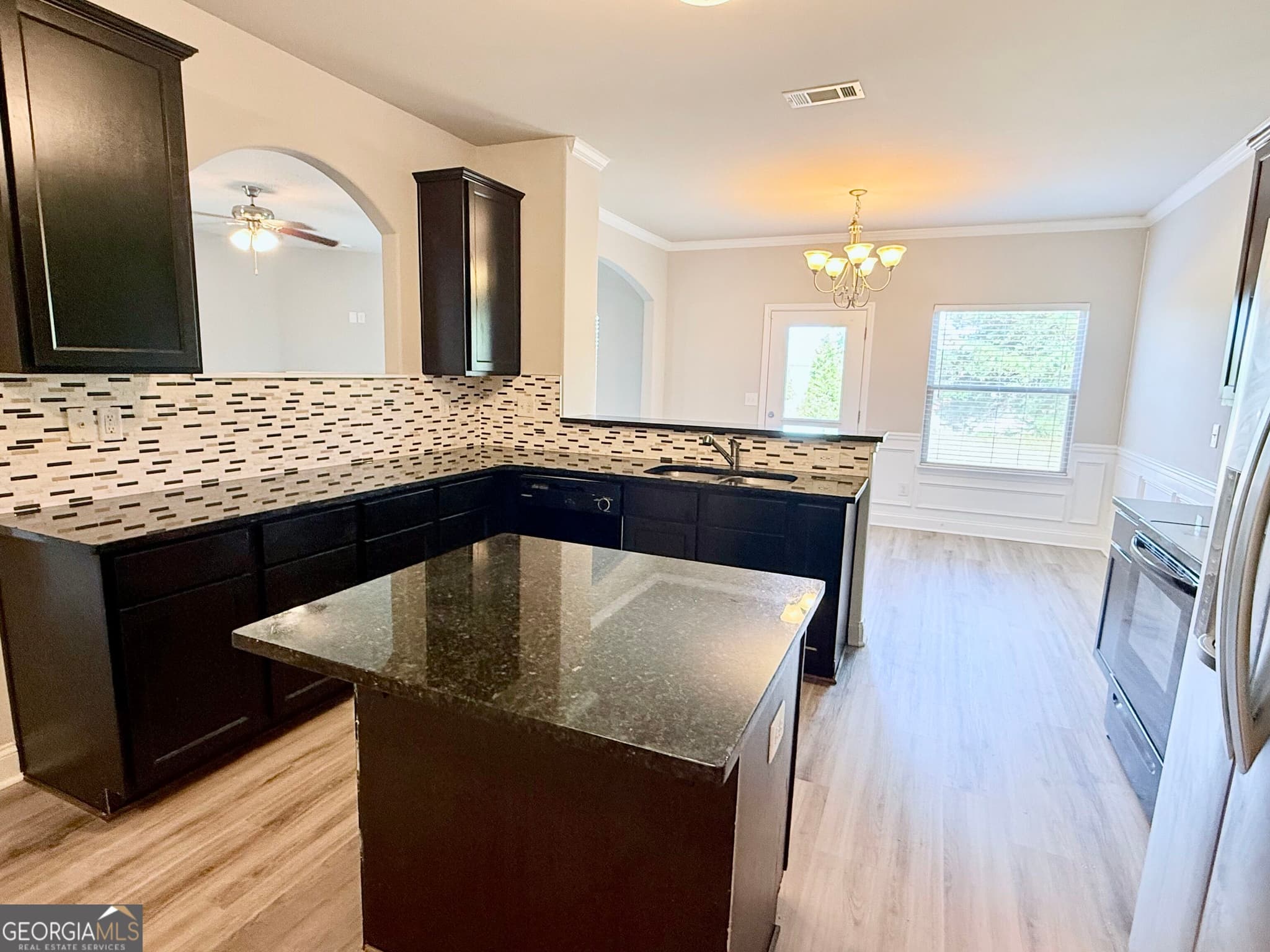 4 bedroom, 2.5 bathroom, 2,275 sq ft single family residence for rent at 116 Leland Lane, Mcdonough, GA 30253 for $2,250 a month — photo 7