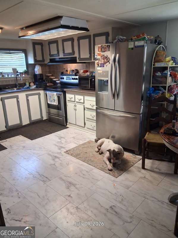 3 bedroom, 2 bathroom, 1,344 sq ft manufactured home,single family residence for sale at 2911 Madeline Road, Albany, GA 31705 — photo 3