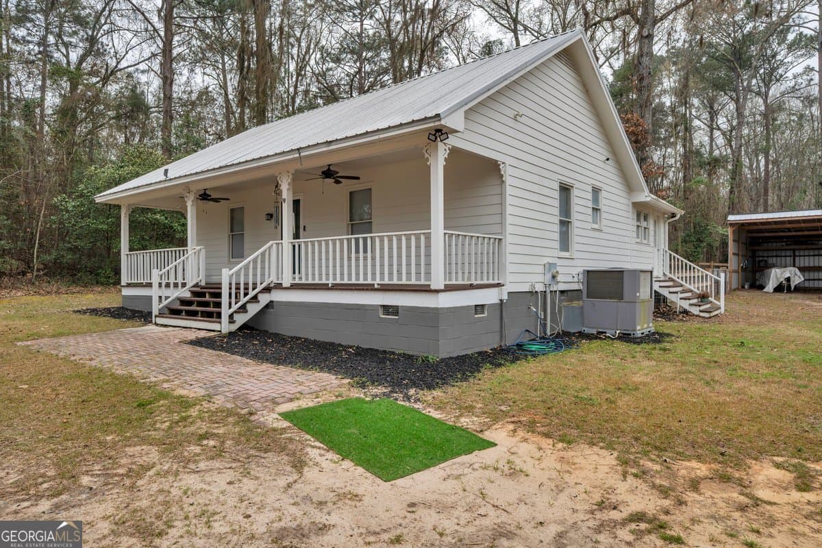 3 bedroom, 2 bathroom, 1,176 sq ft single family residence for sale at 418 Flintside Drive, Cobb, GA 31735 — photo 3